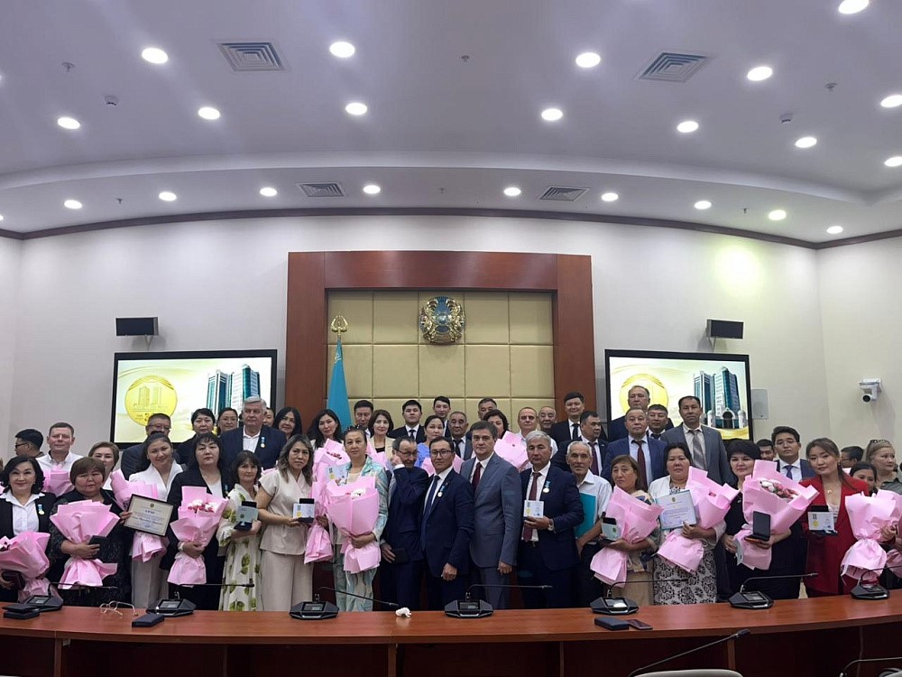 ҚР Парламентіне 30 жыл