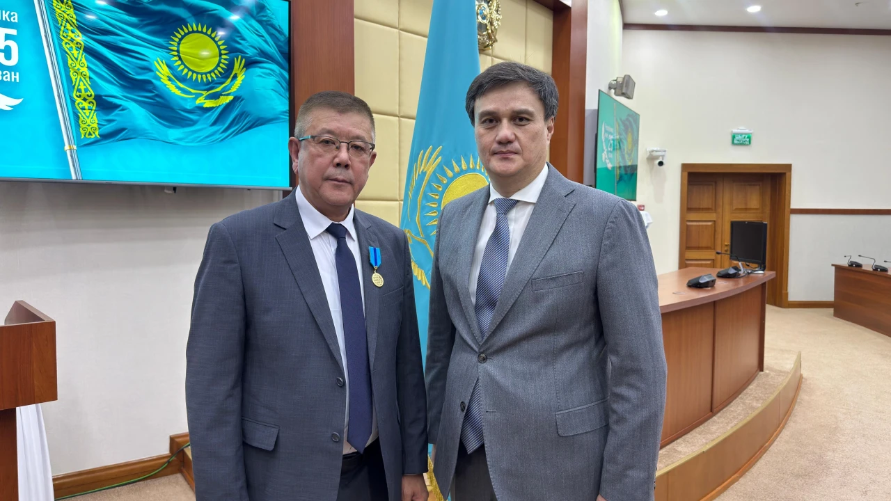 25 октября – Национальный праздник День Республики 