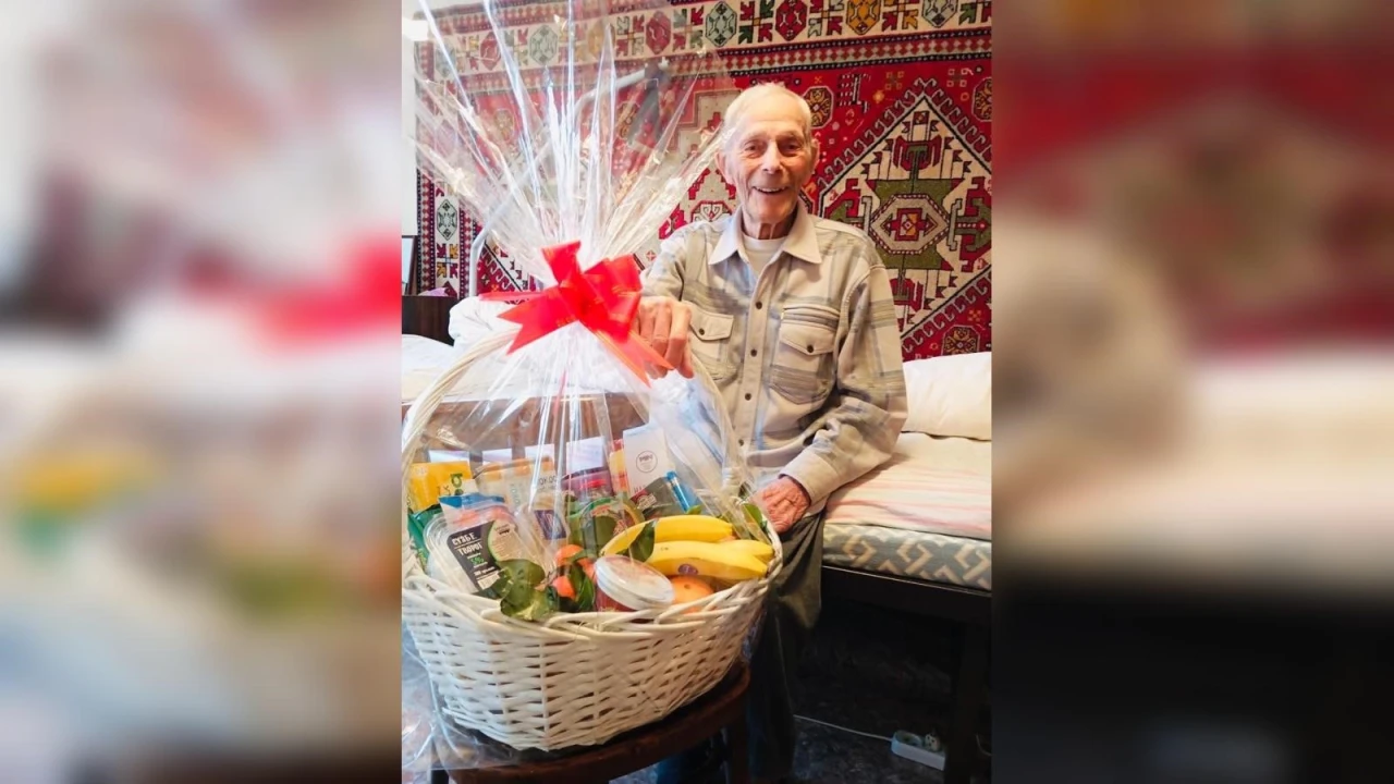 Ветеранов Алматы поздравили с праздником Наурыз 