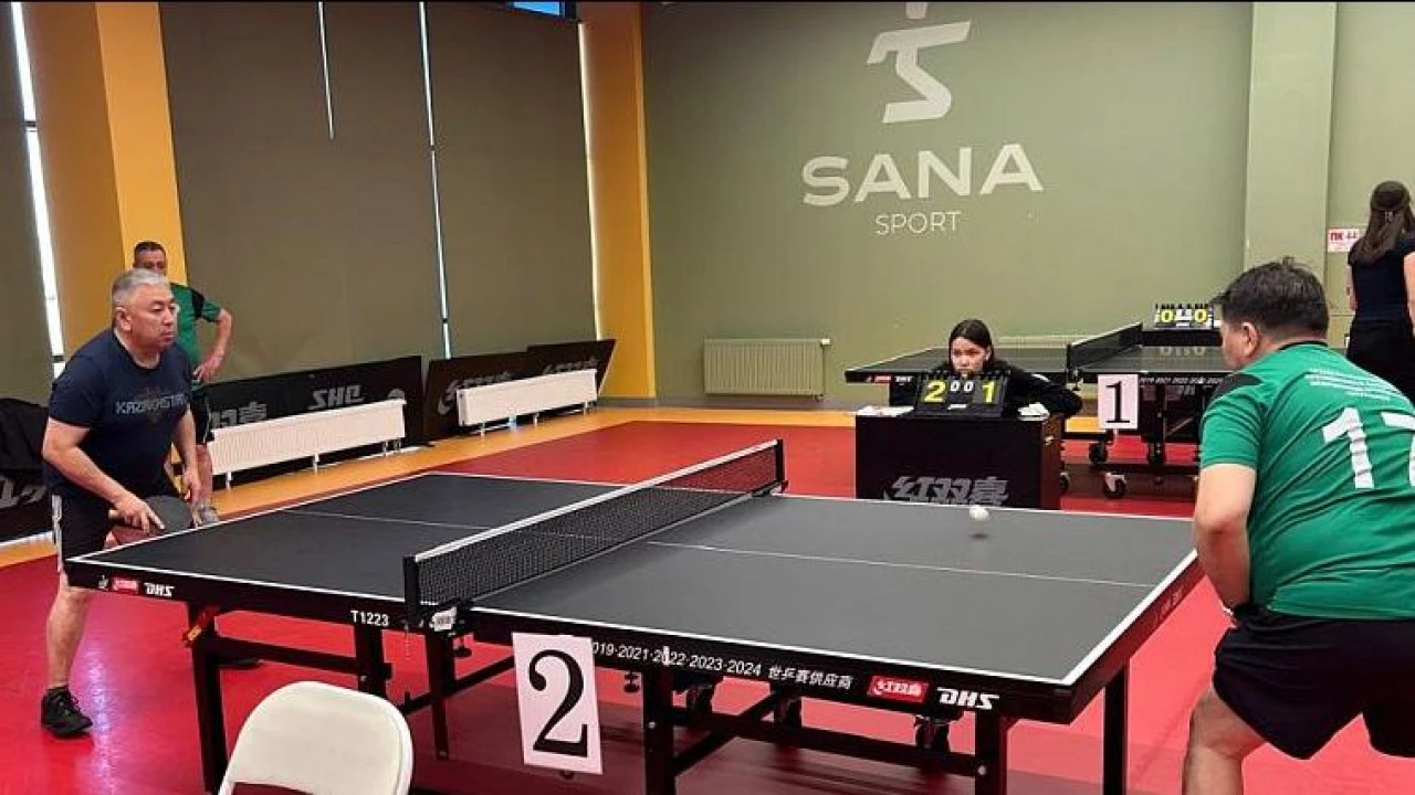 Командалық рух пен спорт: үстел теннисі турниріне қатысу 