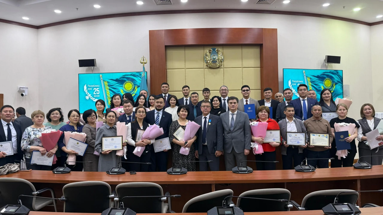 25 октября – Национальный праздник День Республики 